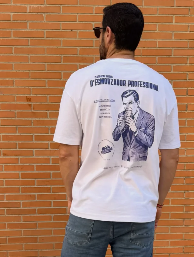 De profesión…Esmorzador.

Nuevo diseño ya a la venta en esmorzadors.es

#esmorzadors #camiseta #esmorzar #laterreta #valencia